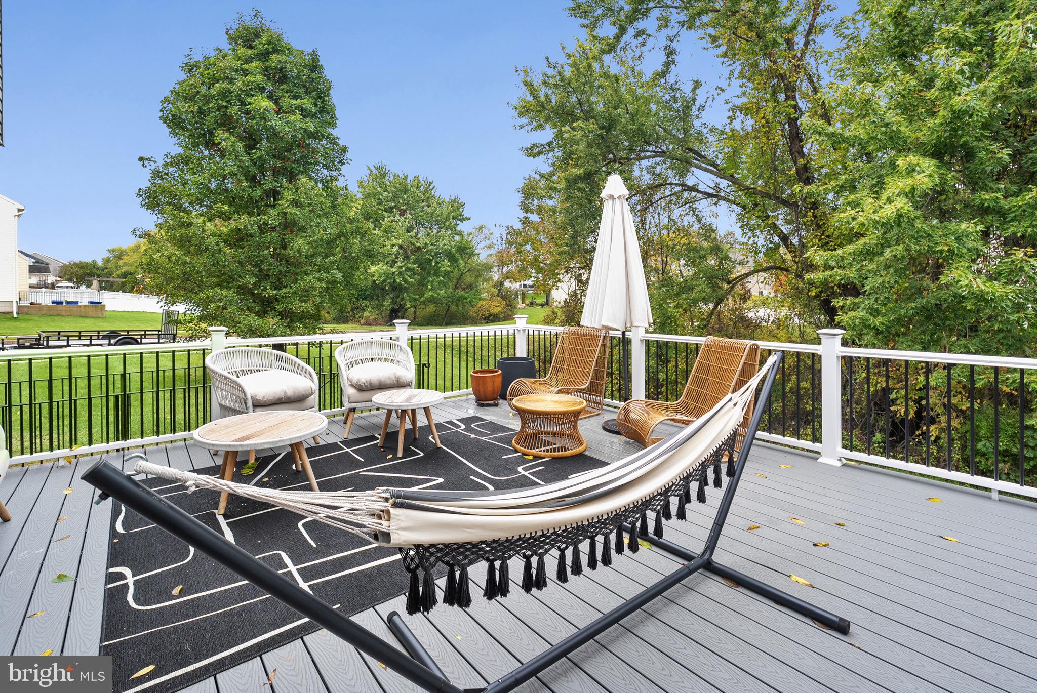 HUNTER CREEK - Residential