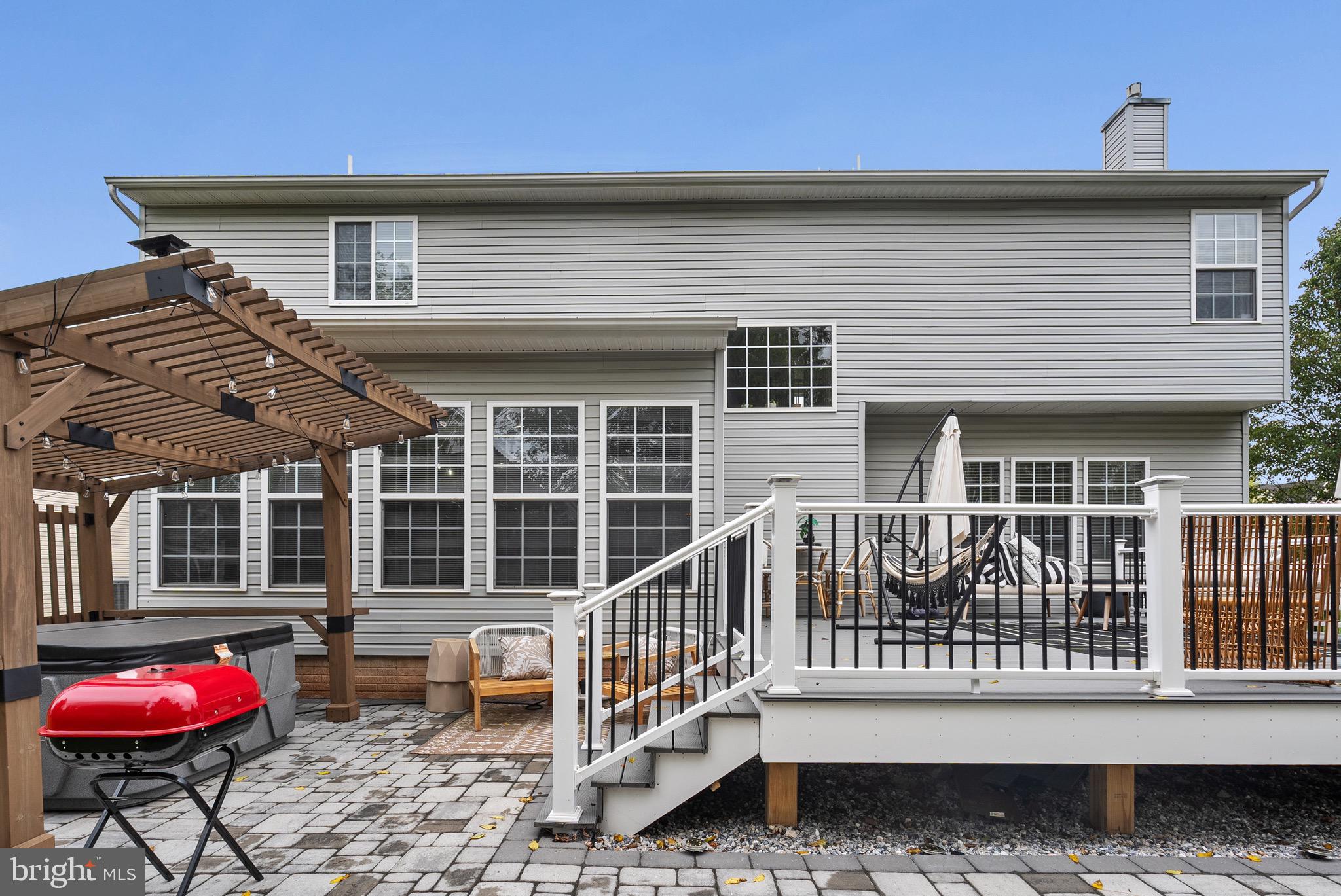 HUNTER CREEK - Residential