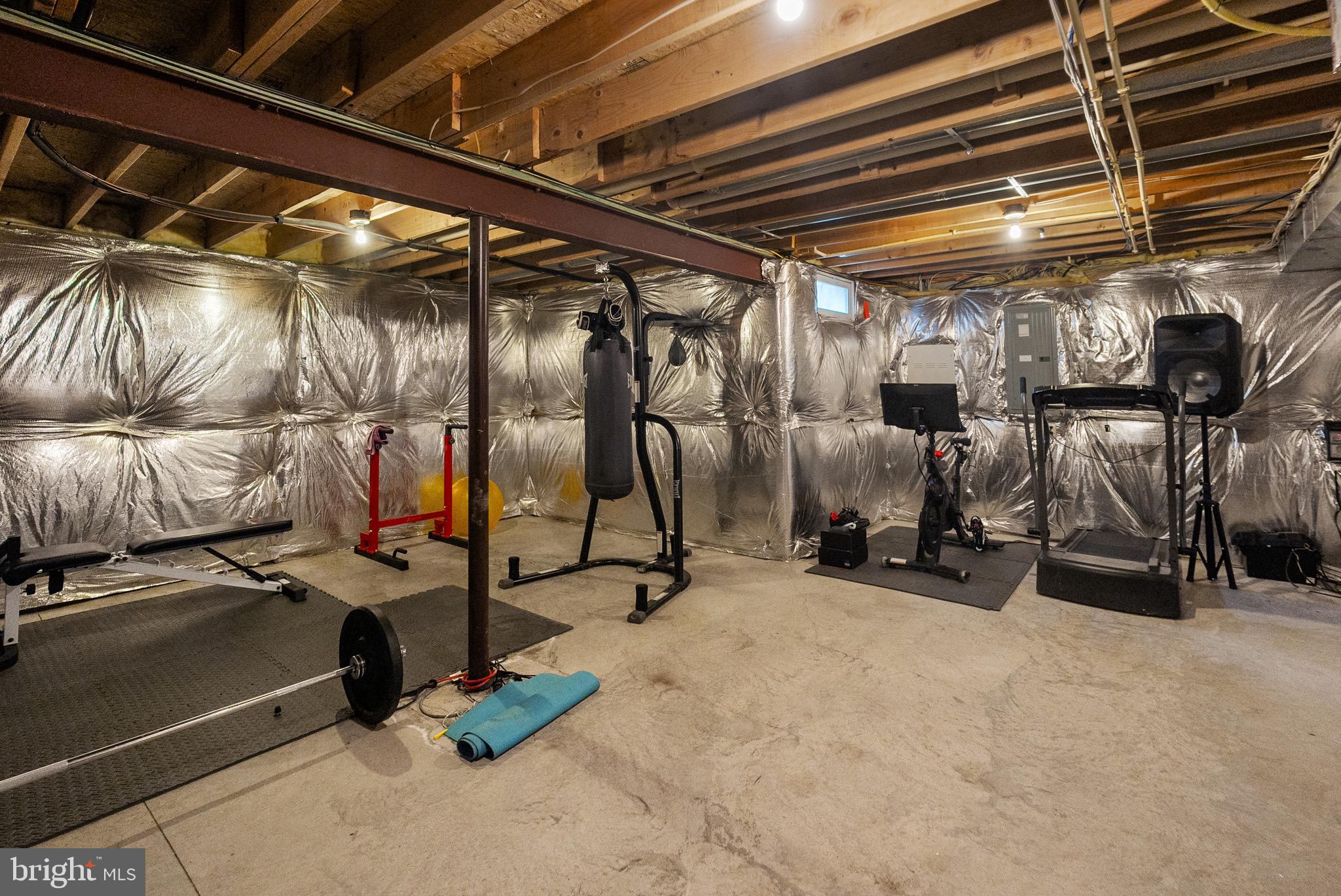 HUNTER CREEK - Residential