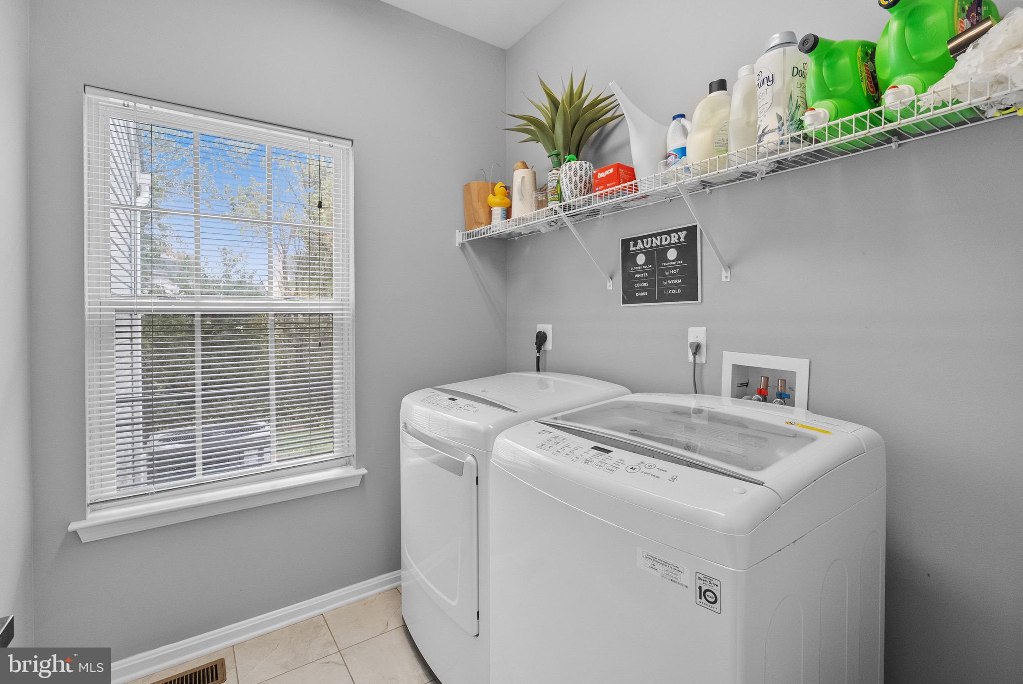 HUNTER CREEK - Residential