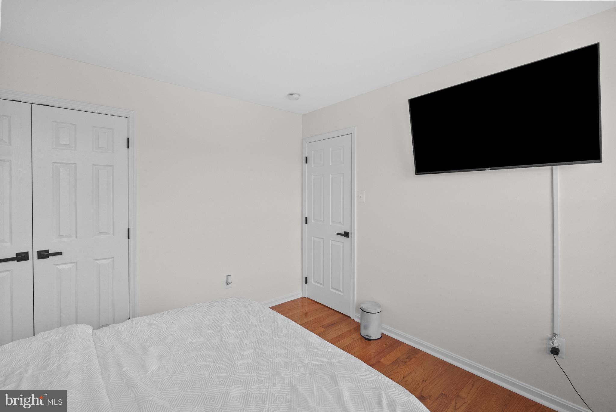 HUNTER CREEK - Residential