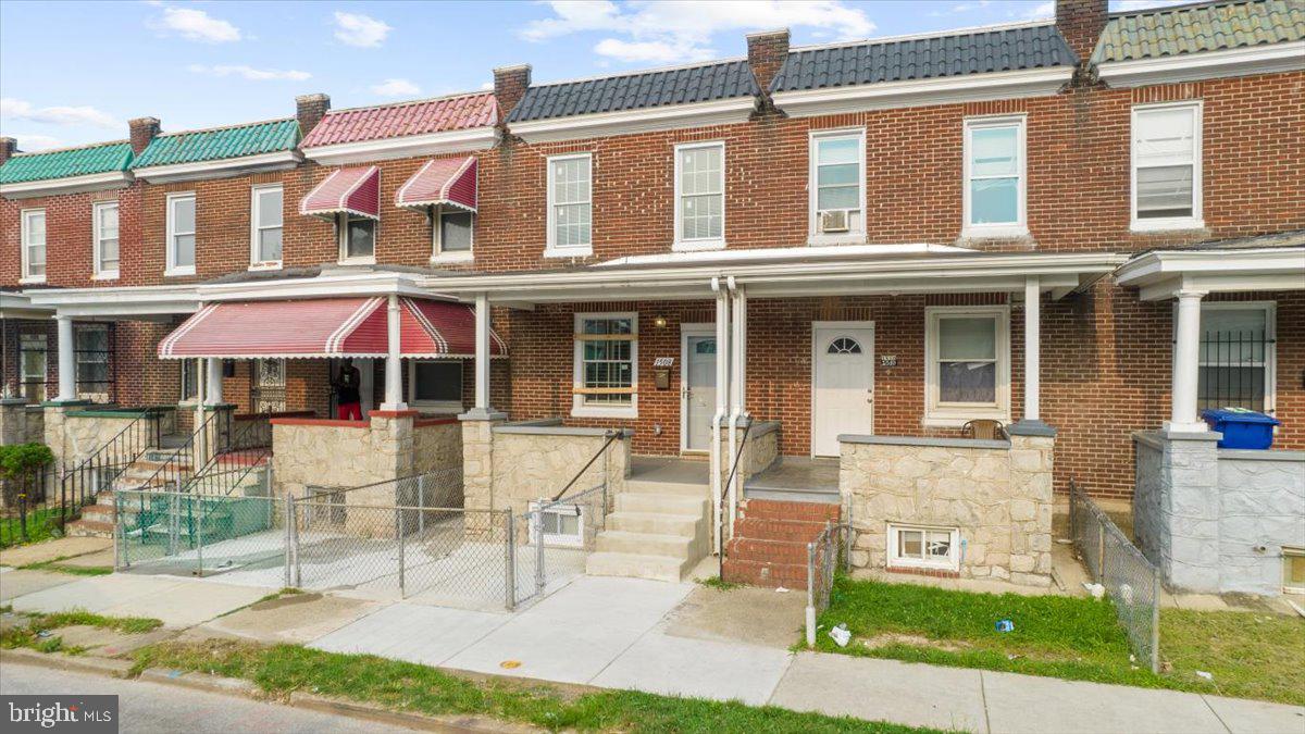 BROADWAY EAST - Residential