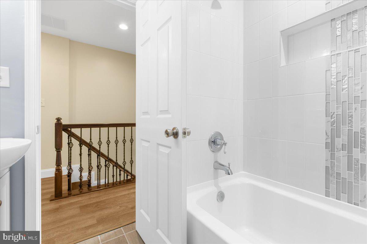 BROADWAY EAST - Residential