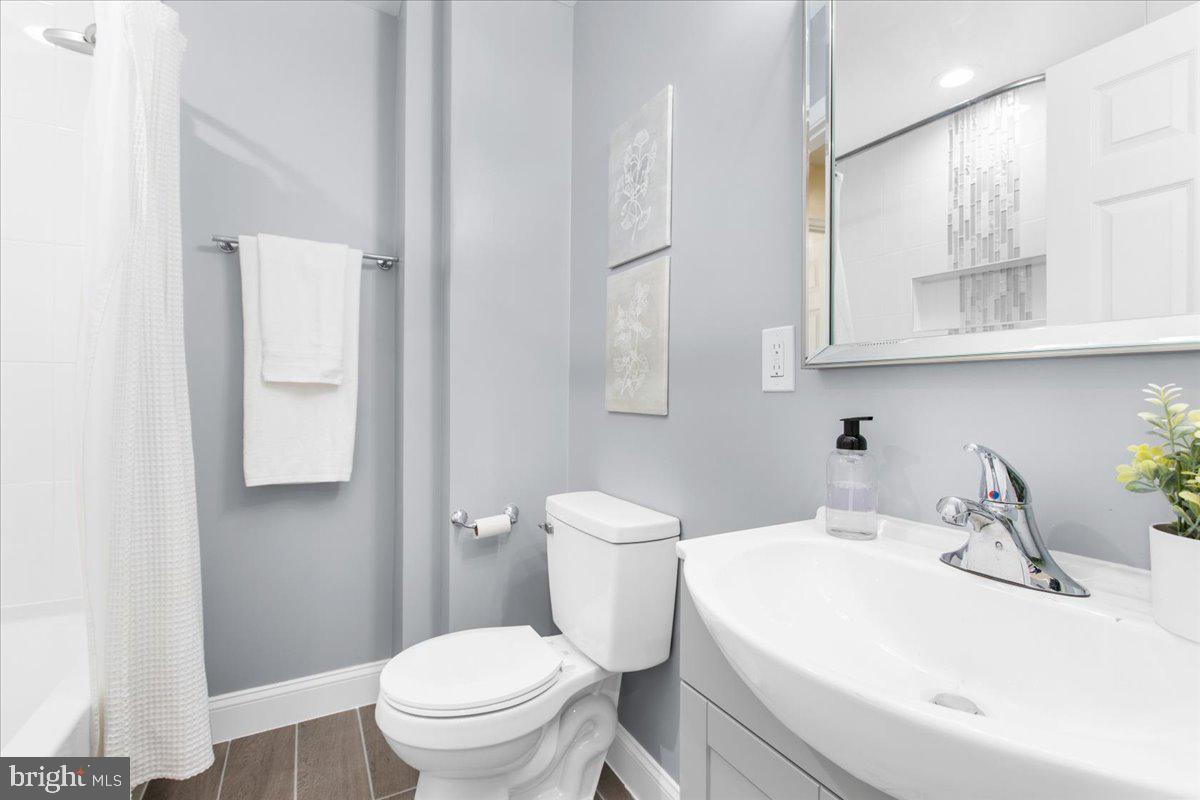 BROADWAY EAST - Residential