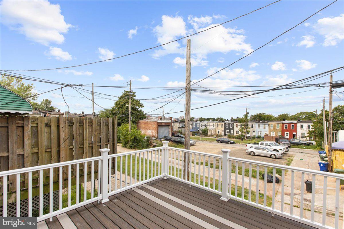 BROADWAY EAST - Residential