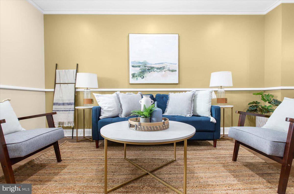 BROADWAY EAST - Residential