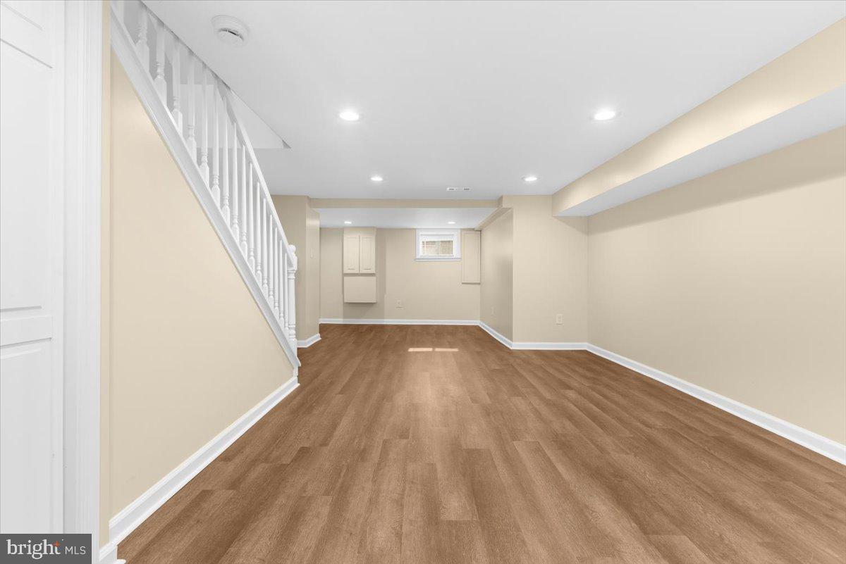 BROADWAY EAST - Residential