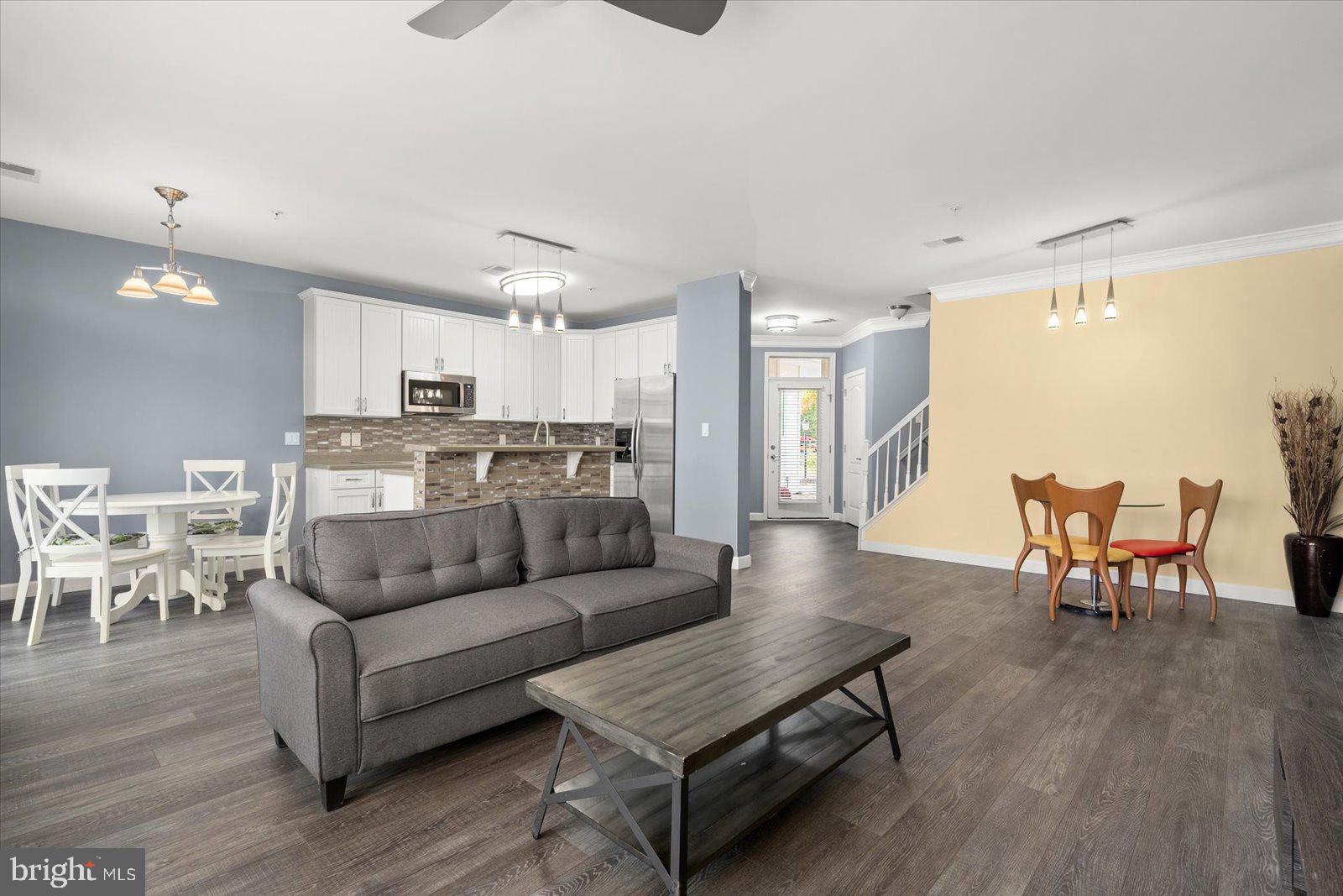 GLEN RIDDLE - Residential