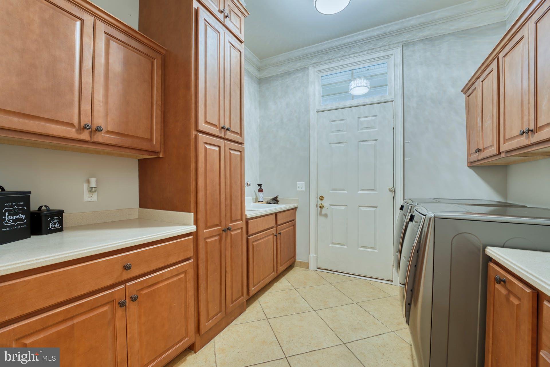 GRENATA - Residential