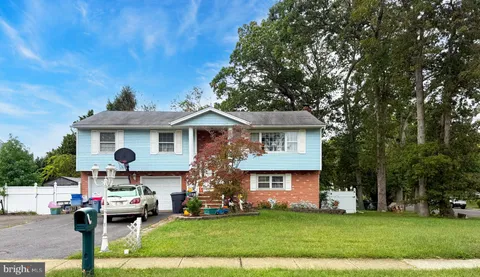 1121 Aspen Drive, Toms River, NJ MLS: NJOC2037198