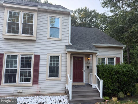 Photo of 8110 Clifforest Drive, SPRINGFIELD, VA 22153 (MLS # VAFX2339476)