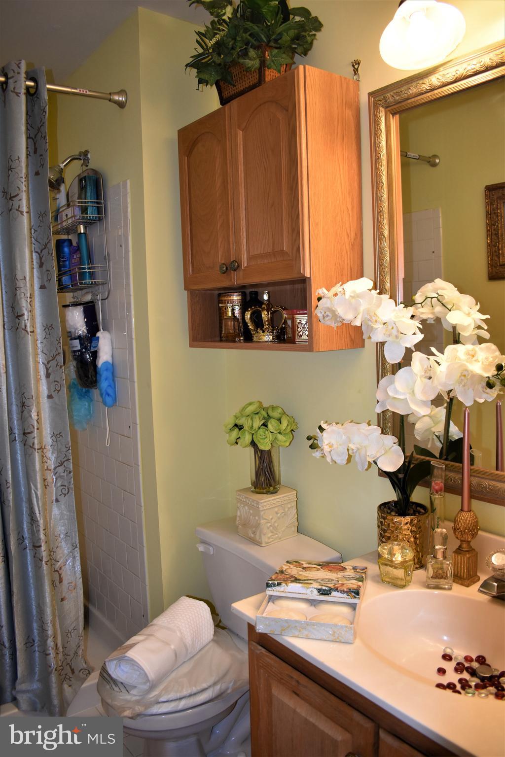 CEDAR SIDE FARM - Residential Lease