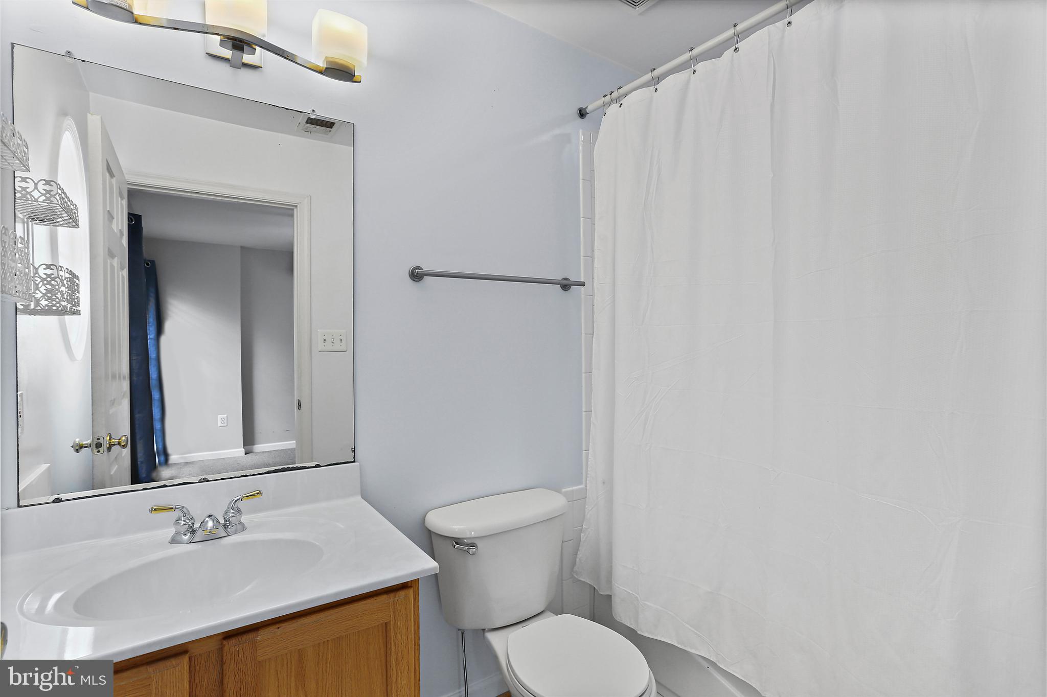 OVERLOOK - Residential Lease