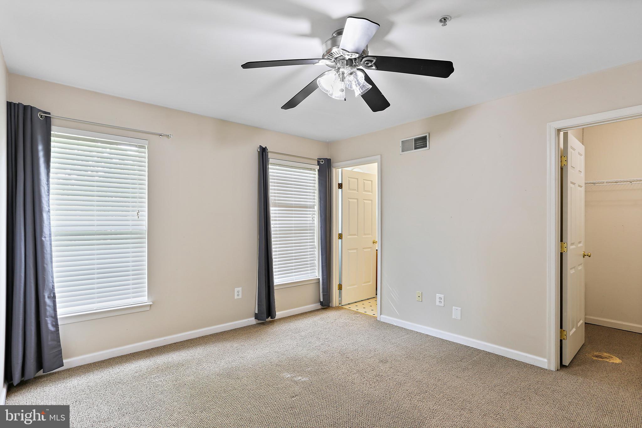 OVERLOOK - Residential Lease