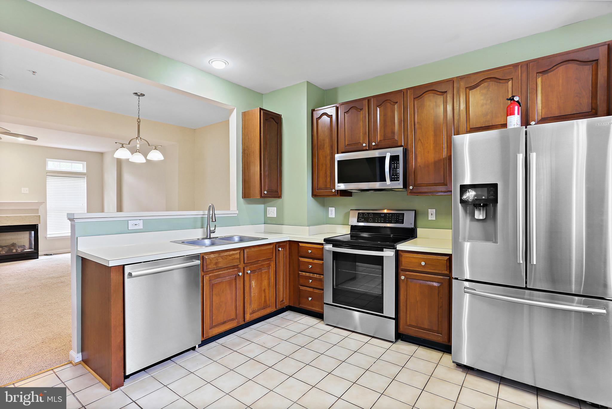 OVERLOOK - Residential Lease