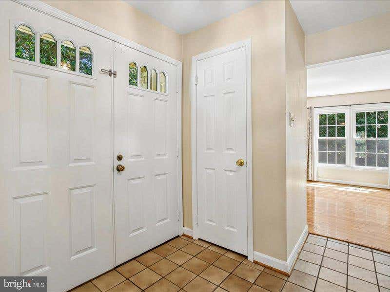 Photo of 5194 Kimscott Court, ANNANDALE, VA 22003 (MLS # VAFX2324660)