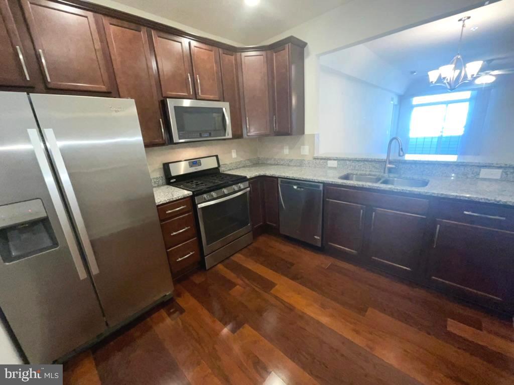 THE GATHERINGS - Residential