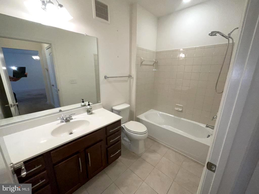 THE GATHERINGS - Residential