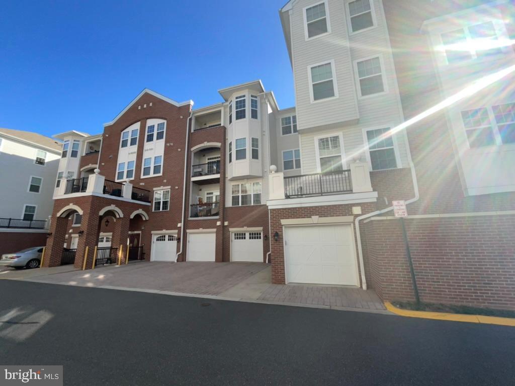 THE GATHERINGS - Residential