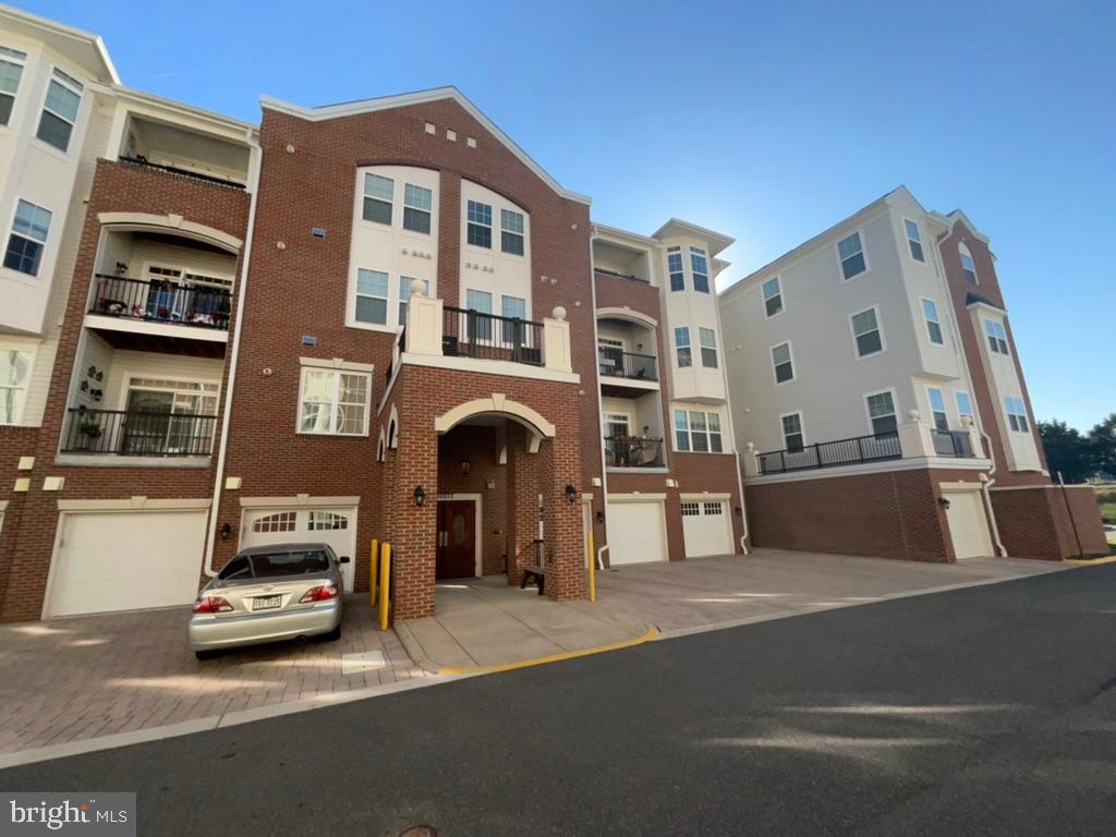 THE GATHERINGS - Residential