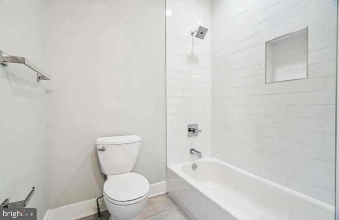 FISHTOWN - Residential Lease