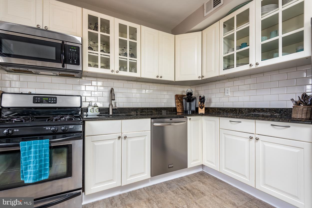 GREENWAY DOWNS - Residential