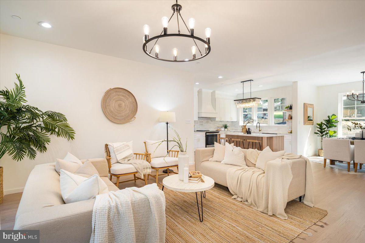 MERRYMAN HEIGHTS - Residential