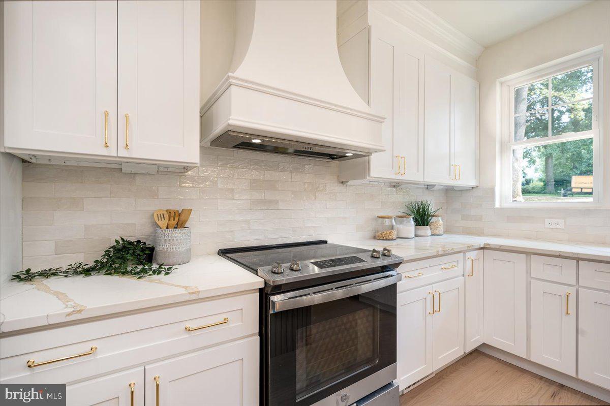 MERRYMAN HEIGHTS - Residential