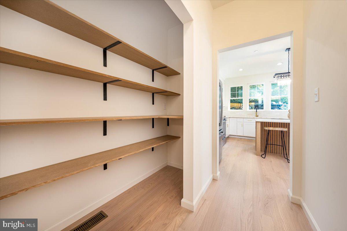 MERRYMAN HEIGHTS - Residential