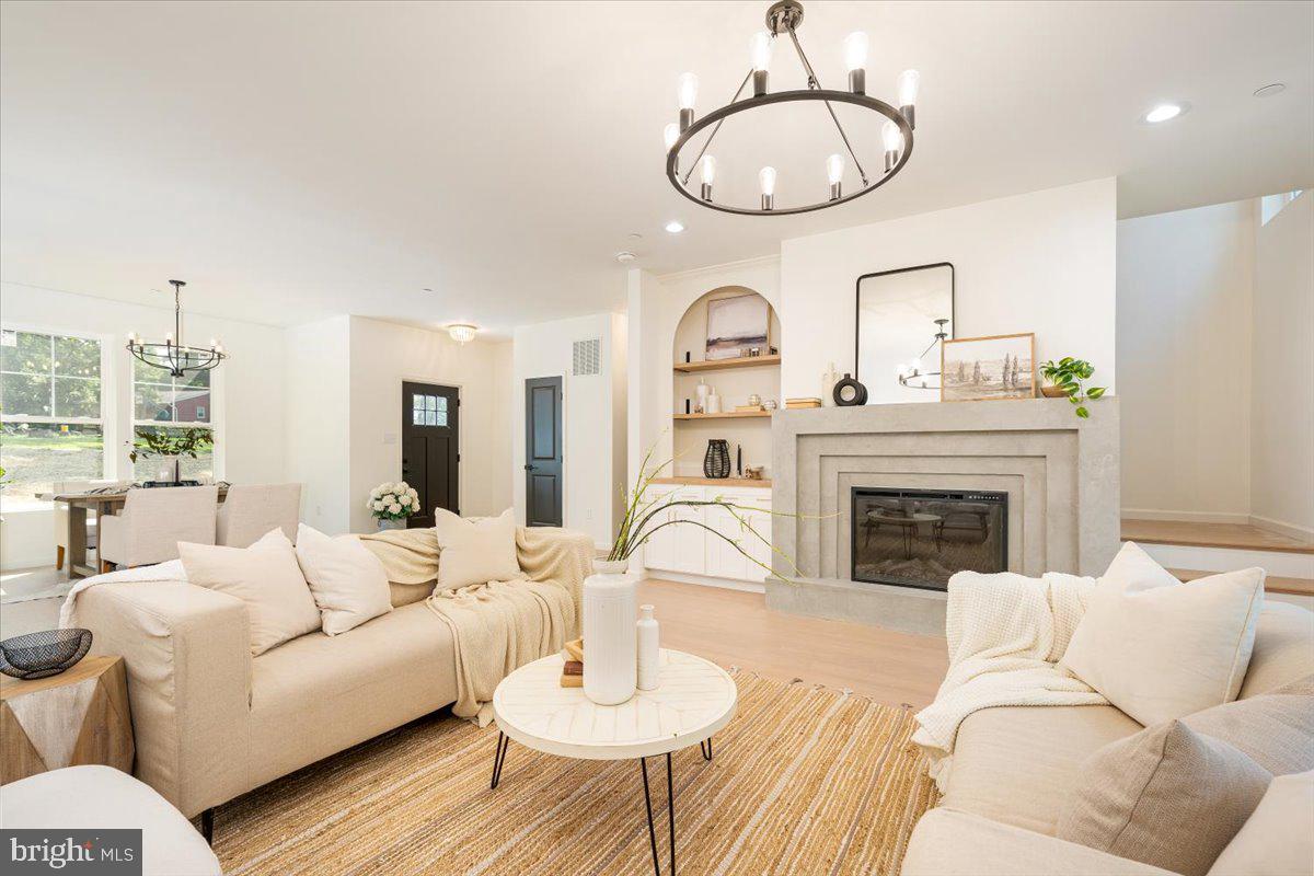 MERRYMAN HEIGHTS - Residential