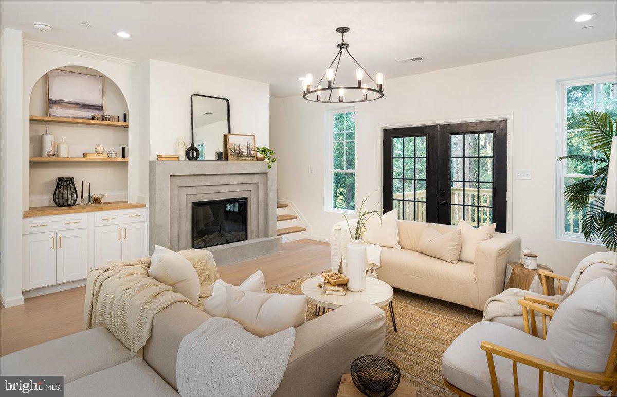 MERRYMAN HEIGHTS - Residential