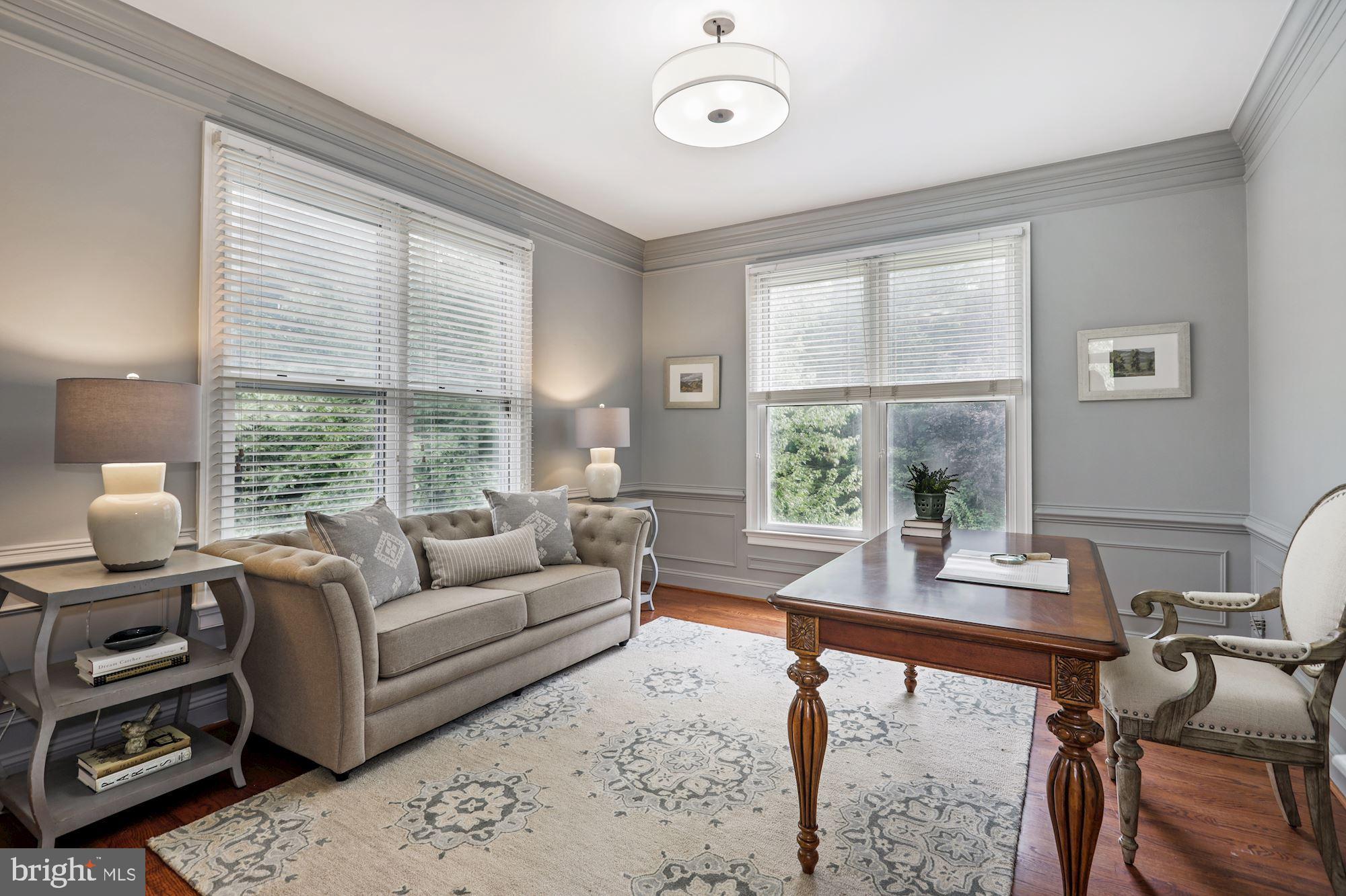 MCLEAN HUNDRED - Residential