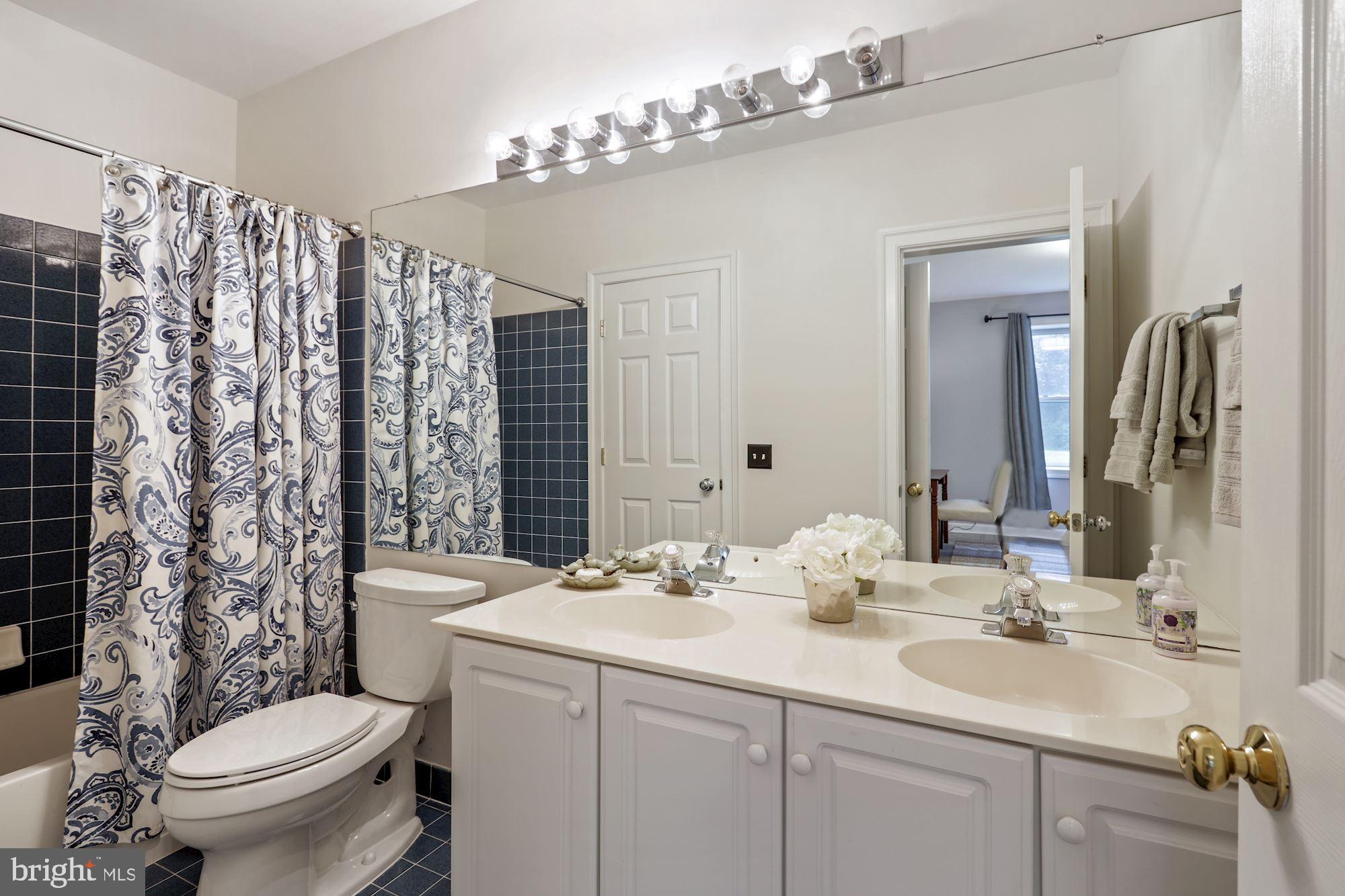 MCLEAN HUNDRED - Residential