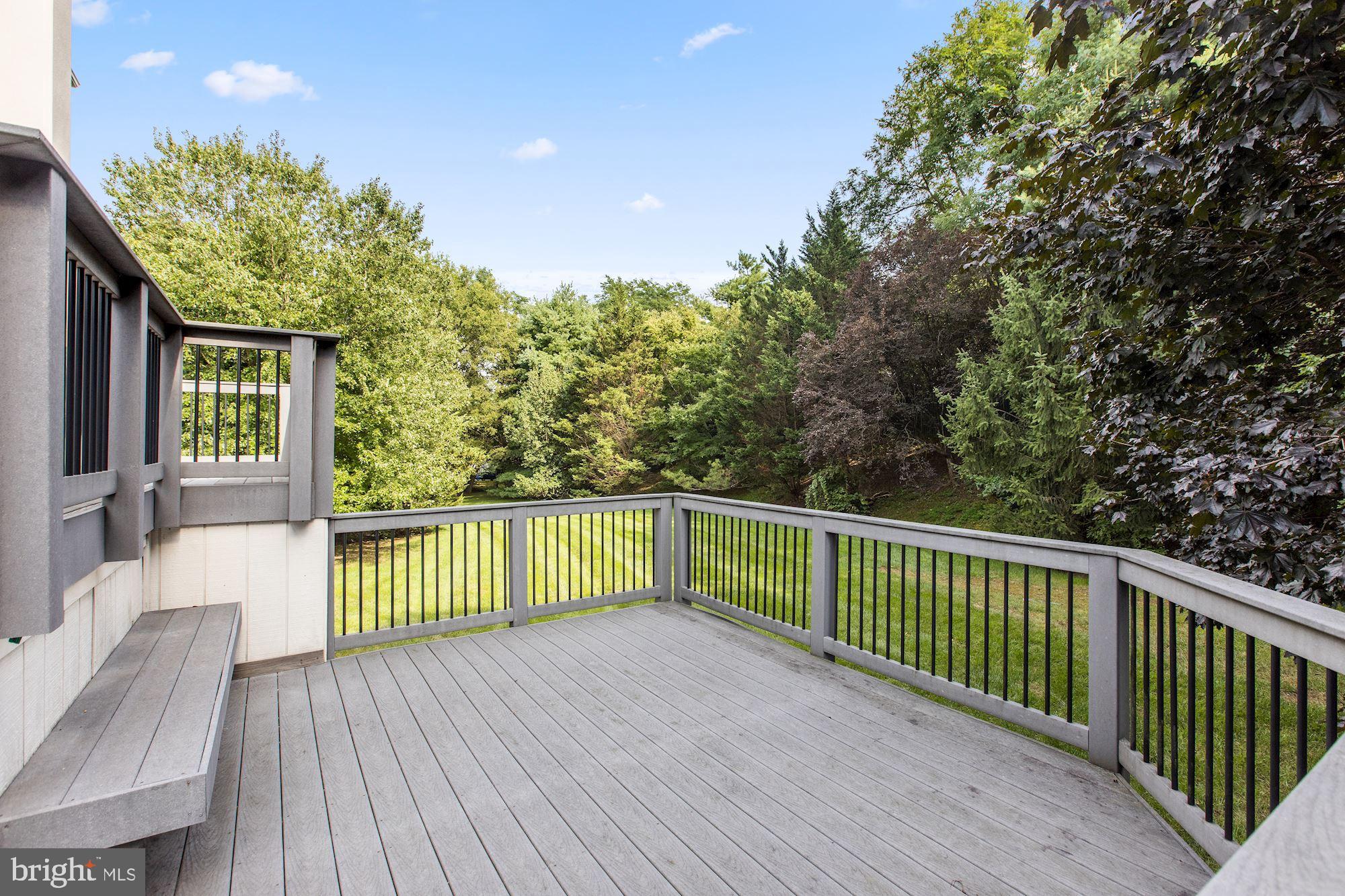 MCLEAN HUNDRED - Residential