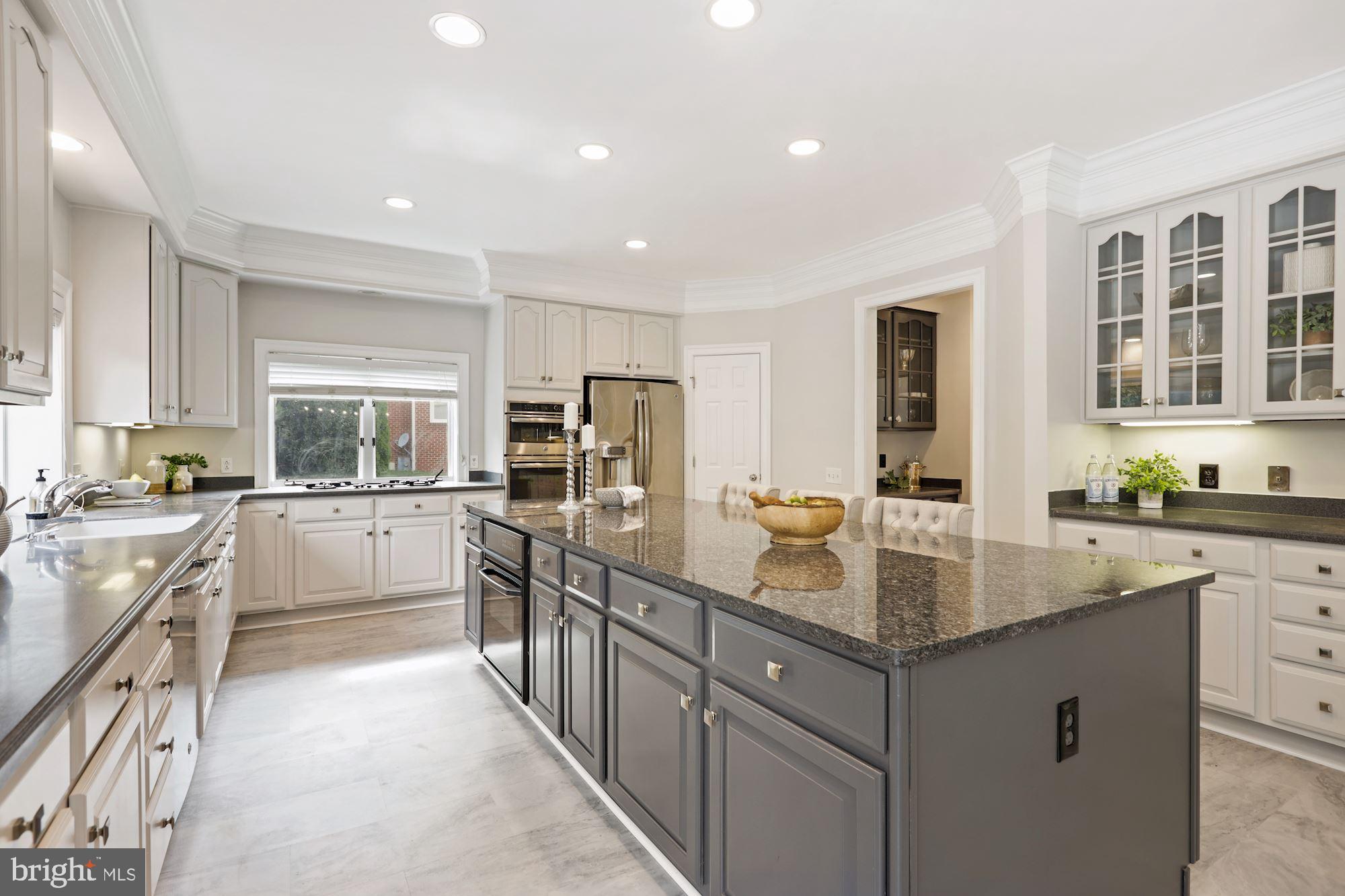 MCLEAN HUNDRED - Residential