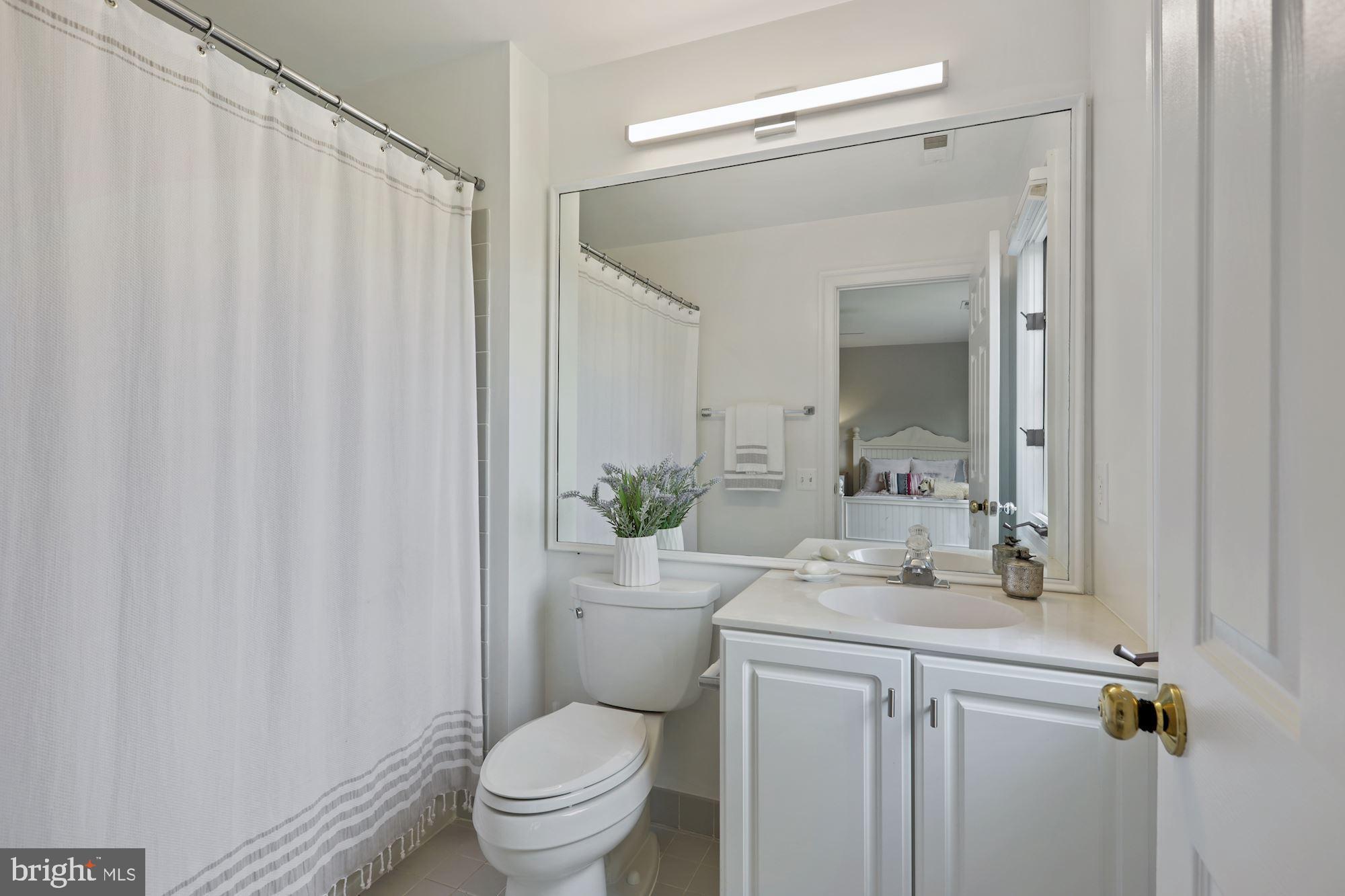 MCLEAN HUNDRED - Residential