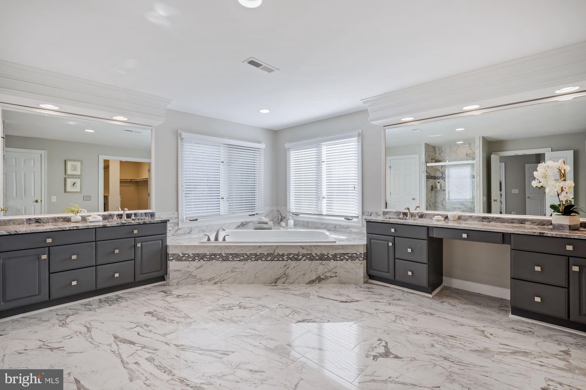 MCLEAN HUNDRED - Residential