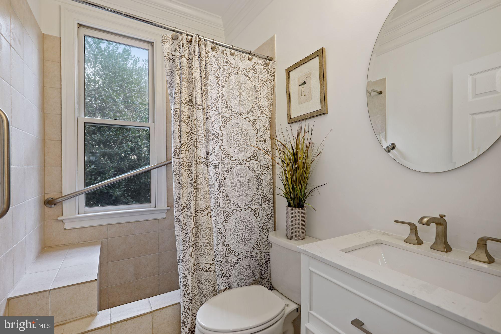 MCLEAN HUNDRED - Residential