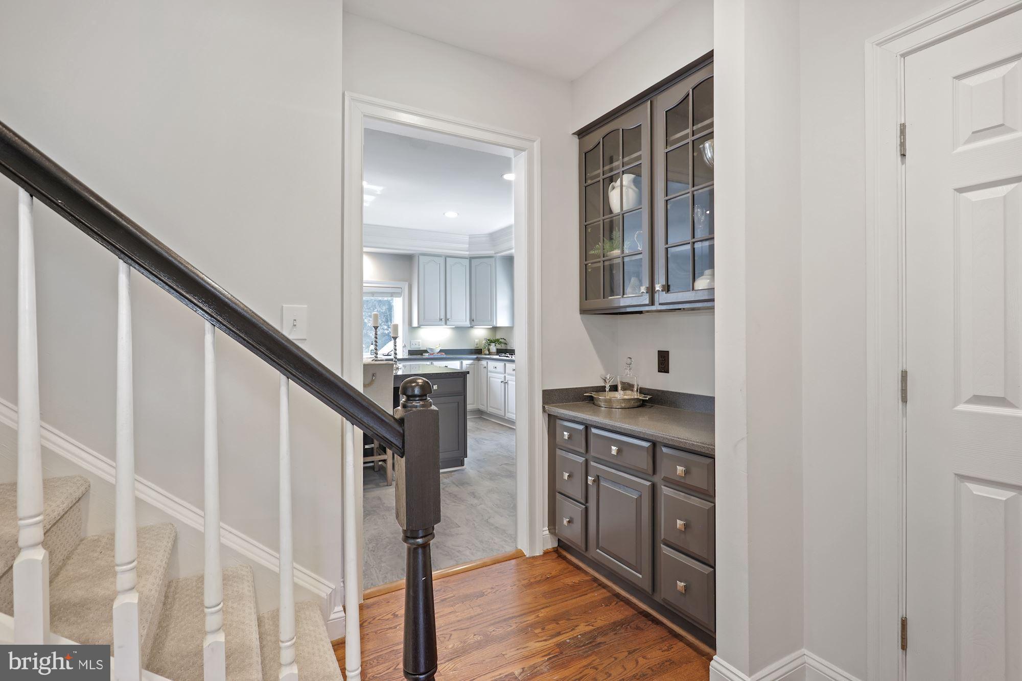 MCLEAN HUNDRED - Residential