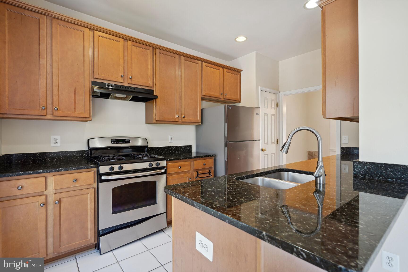 JAPONICA - Residential Lease