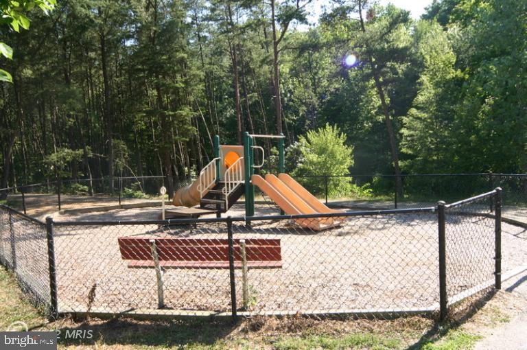 JAPONICA - Residential Lease