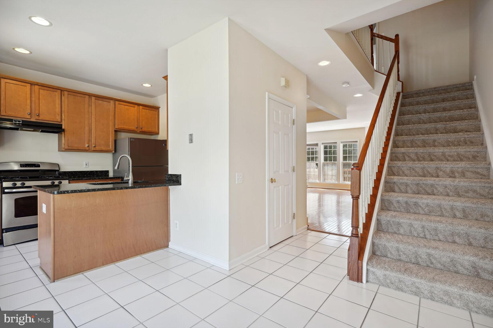 JAPONICA - Residential Lease