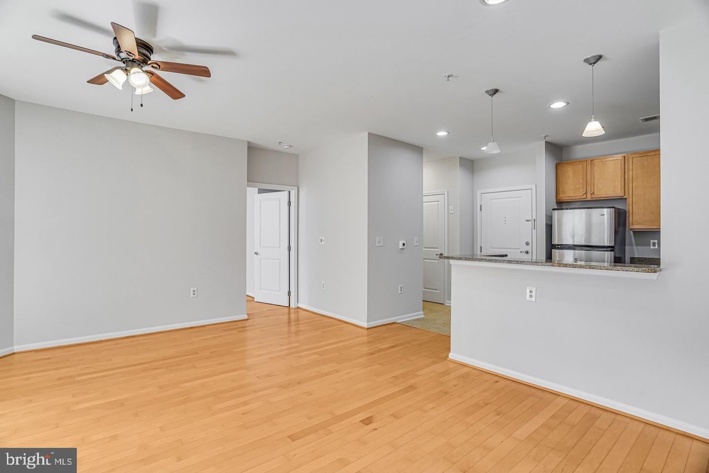 2655 PROSPERITY AVENUE 201
