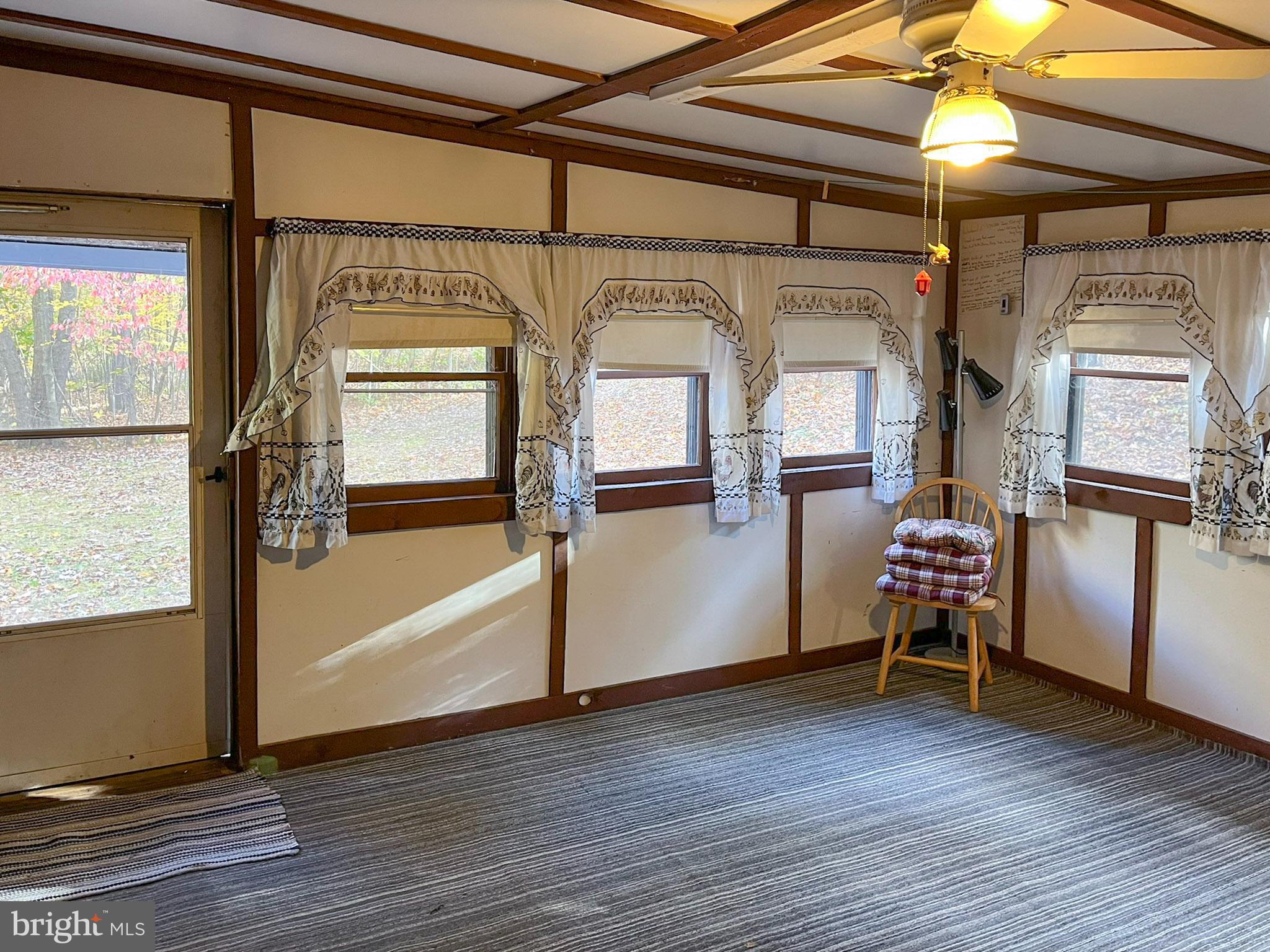 VALLEY VIEW ACRES - Residential