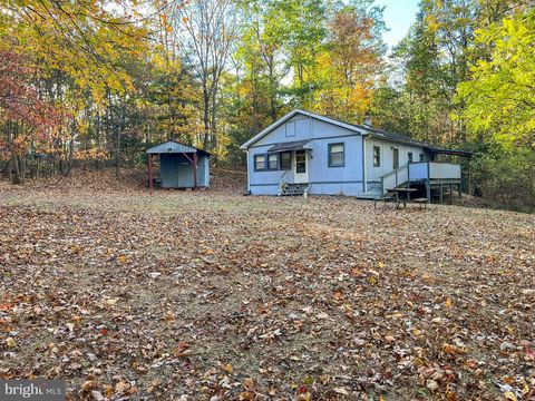 Homes For Sale - 9766 Valley View Road<br/> THREE SPRINGS, PA 17264