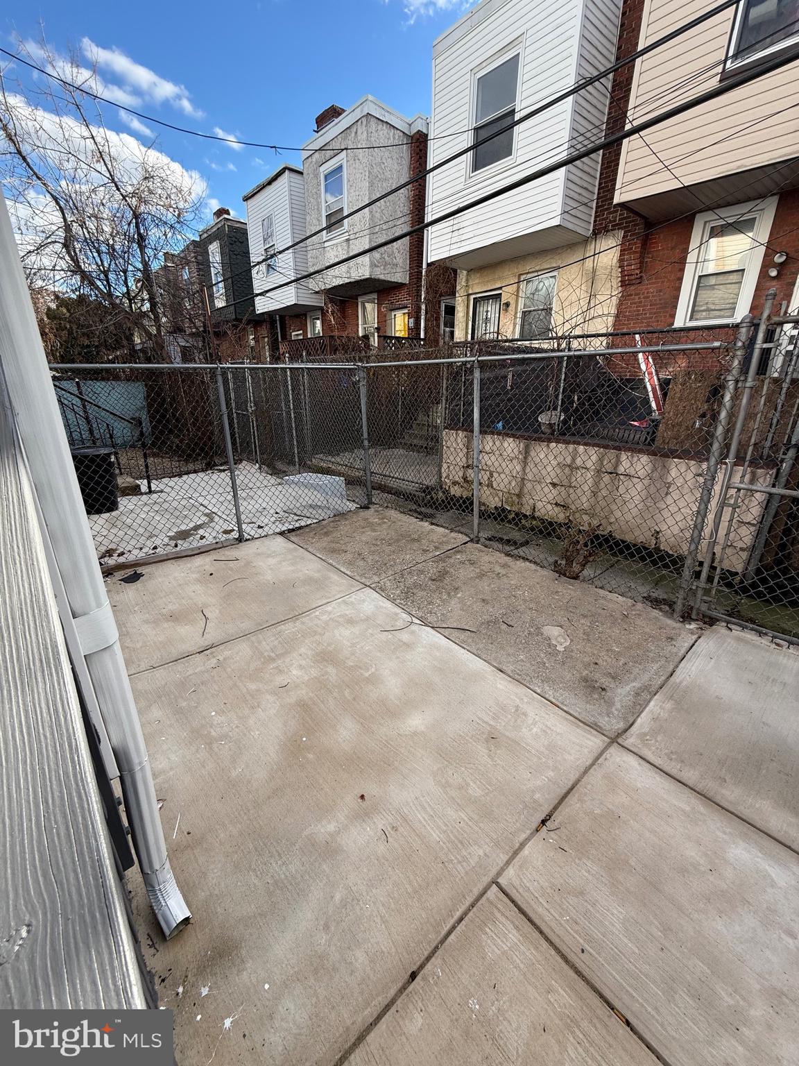 PHILADELPHIA (WEST) - Residential
