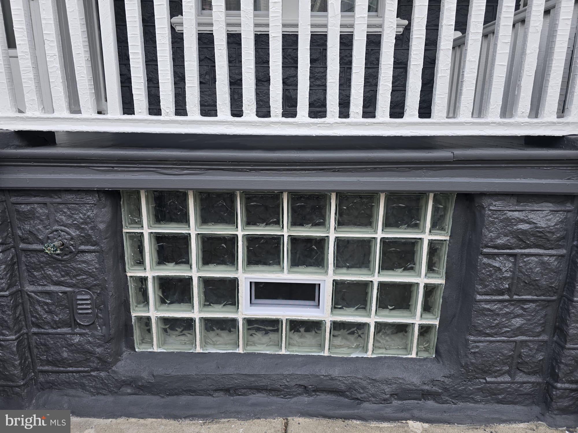 PHILADELPHIA (WEST) - Residential