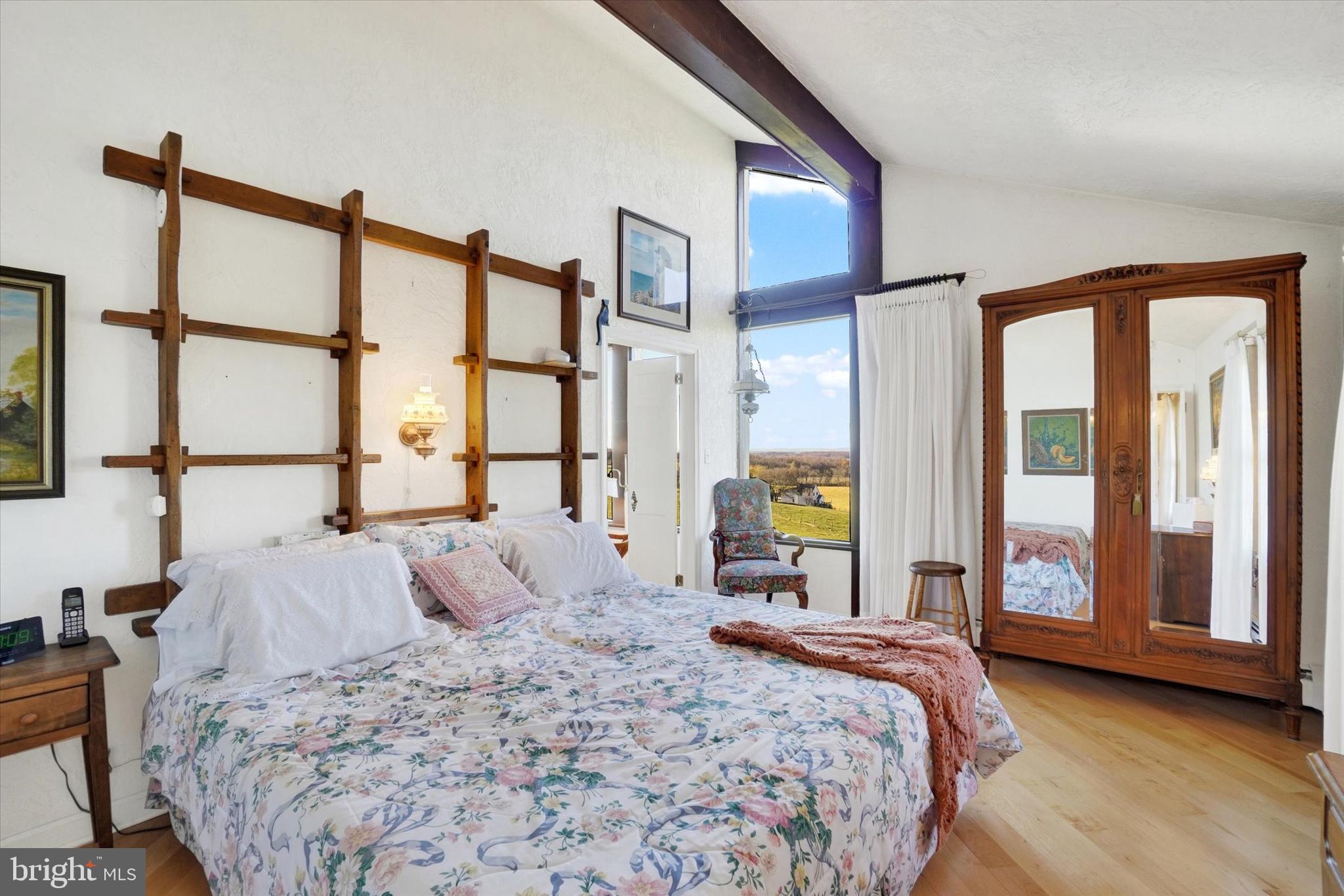 LEADER HEIGHTS - Residential