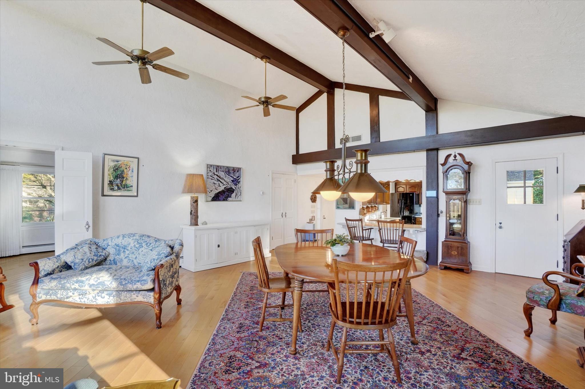 LEADER HEIGHTS - Residential