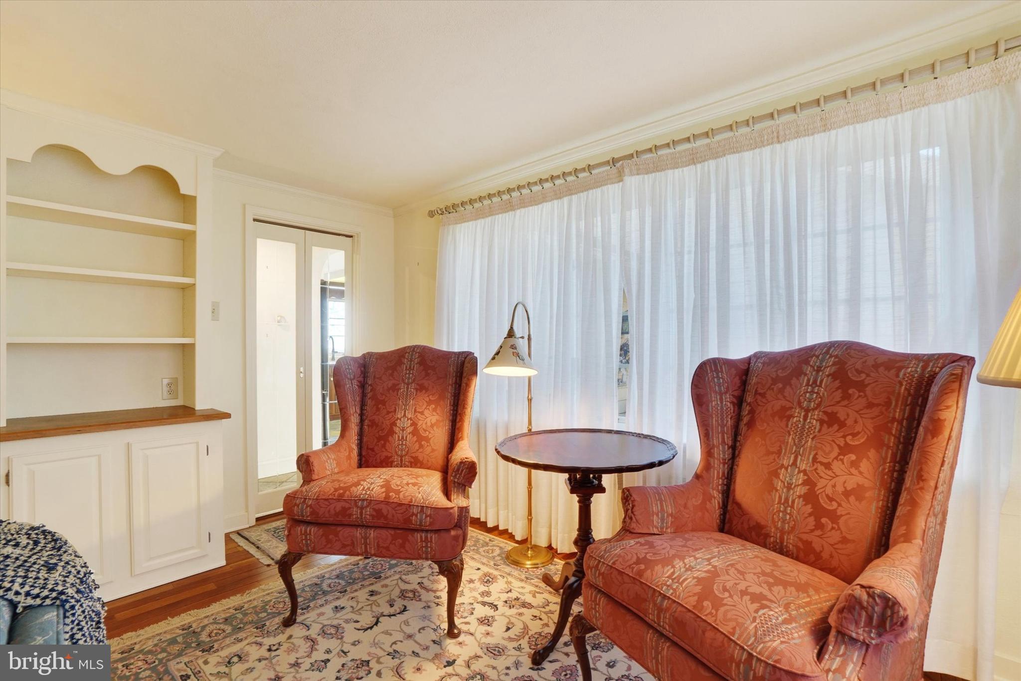 LEADER HEIGHTS - Residential